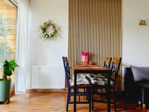Zdjęcie z galerii obiektu Komfortowy apartament dwupokojowy z tarasem i garaż w Ustce