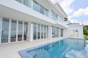 Bazén v ubytování Greenyard pool villa at Bophut nebo v jeho okolí