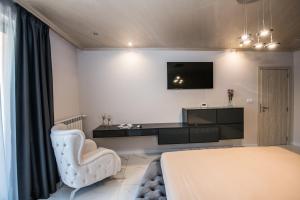A bed or beds in a room at Luxury Martina apartment