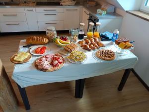 Toit of the bed and breakfast aladel või selle läheduses