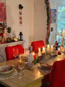 Ein Restaurant oder anderes Speiselokal in der Unterkunft Modernes Ferienhaus im Harz! 