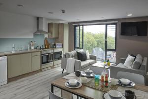 Gallery image of Modern Ensuites with Shared Kitchen at Howard Gardens in Cardiff in Cardiff