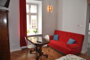 Część wypoczynkowa w obiekcie Krakowsky Apartment