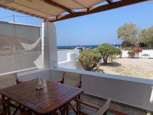 Balkón nebo terasa v ubytování Siroco Patmos