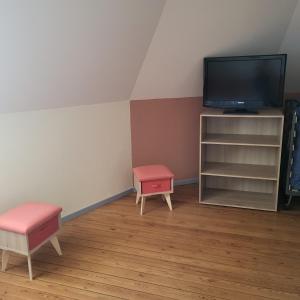 TV a/nebo společenská místnost v ubytování La myssaline