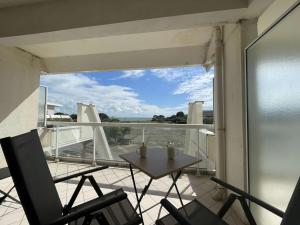 Fotografia z galérie ubytovania Studio Vue Mer, Balcon, Plage à Pied - La Rochelle - FR-1-246-650 v destinácii La Rochelle