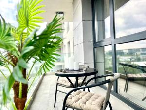 Un balcon sau o terasă la Pipera onix design