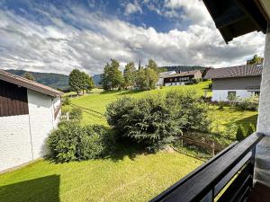 desde el balcón de una casa con patio en Eisvogel, en Oberstaufen