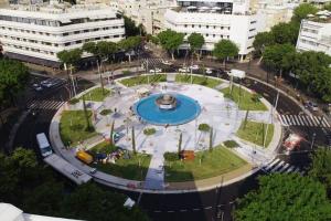 Gallery image of Garden apartment -Dizengoff Square, private garden in Tel Aviv +26 photos