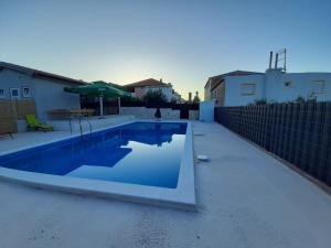 Πισίνα στο ή κοντά στο Apartments Vuk