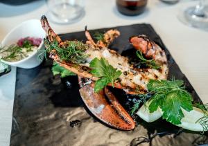 Comida em cruzeiro ou em algum lugar perto