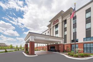 a rendering of the front of a hotel at Hampton Inn & Suites Bridgeview Chicago, Il in Bridgeview