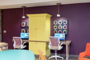 Home2 Suites By Hilton Appleton, Wi的休息区