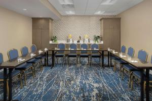 Homewood Suites By Hilton Denver Airport Tower Road商务区和/或会议室