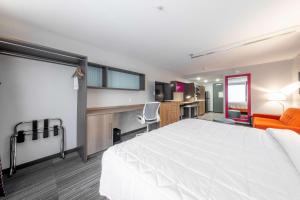 Home2 Suites By Hilton Portland Hillsboro客房内的一张或多张床位
