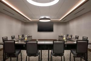 Tru By Hilton Denver Downtown Convention Center商务区和/或会议室