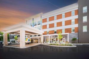 una rappresentazione della parte anteriore di un edificio ospedaliero di Home2 Suites By Hilton Minneapolis-Mall of America a Bloomington