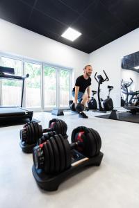 Fitness centrum a/nebo fitness zařízení v ubytování Villa de Beyaerd