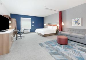 Voodi või voodid majutusasutuse Home2 Suites By Hilton Euless Dfw West, Tx toas