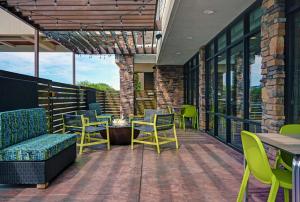 Home2 Suites By Hilton Tracy, Ca的休息区