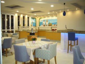 Posedenie v ubytovaní Rhodian Rose Hotel