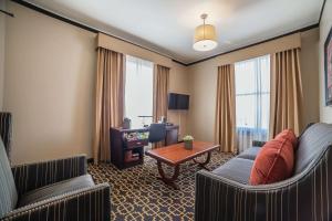 The Peery Salt Lake City Downtown, Tapestry Collection by Hilton的电视和/或娱乐中心
