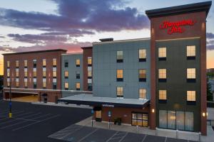 a rendering of the hampton inn yakima building at Hampton Inn Boston Logan Airport Chelsea in Chelsea