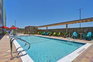 Bazén v ubytování Home2 Suites Corpus Christi Southeast, Tx nebo v jeho okolí