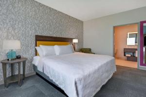 Postel nebo postele na pokoji v ubytování Home2 Suites Corpus Christi Southeast, Tx