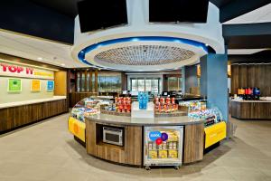 a food court in a store with a counter at Tru By Hilton Franklin Cool Springs Nashville, Tn in Franklin