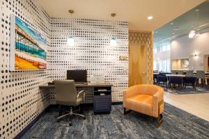 Posezení v ubytování Homewood Suites By Hilton Myrtle Beach Coastal Grand Mall