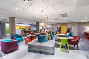 Posezení v ubytování Home2 Suites By Hilton Midland East, Tx