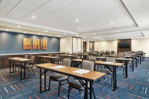 Restaurace v ubytování Hampton Inn & Suites Olean, Ny
