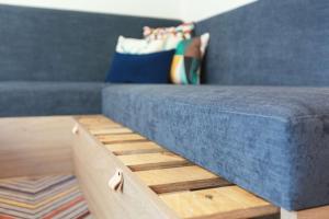 Hampton by Hilton Konstanz的休息区