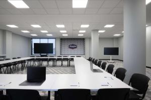 Hampton by Hilton Rome North Fiano Romano商务区和/或会议室