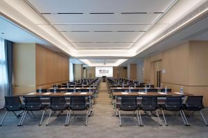 Бизнес-центр и/или конференц-зал в Hilton Garden Inn Hangzhou Xiaoshan