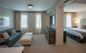 The Inn at Patrick Square客房内的一张或多张床位