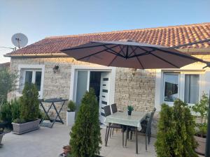 Patio nebo venkovní prostory v ubytování Apartman Mandi
