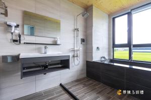 Bathroom sa 武暖Zoo親子民宿NEW-編號2422號