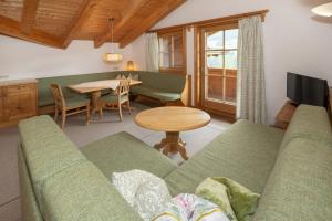 Część wypoczynkowa w obiekcie Gästehaus Larch