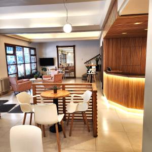 Lounge nebo bar v ubytování Hotel Arcos
