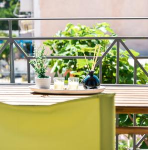 Ban công/sân hiên tại Spacious & Bright flat with balcony