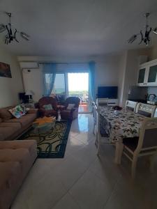 Μια τηλεόραση ή/και κέντρο ψυχαγωγίας στο Seaview Haven - Golem, Albania