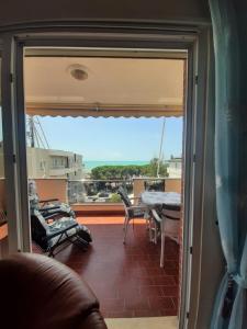 Χώρος καθιστικού στο Seaview Haven - Golem, Albania