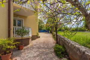 Zahrada ubytování Apartments Vesna