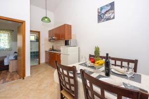 Apartment David的厨房或小厨房