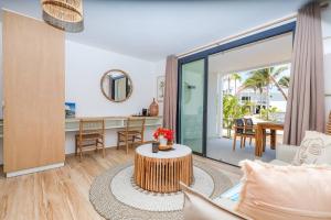 Istumisnurk majutusasutuses Alamanda Studio n°6 / Beachfront Res - Orient Bay