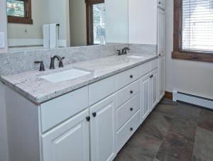 Ένα μπάνιο στο 1460 Buffehr Creek Rd +20 φωτογραφίες