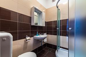 Apartments by the sea Tri Zala, Korcula - 9237 tesisinde bir banyo