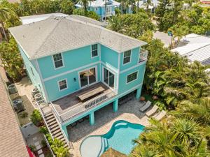 Bazén v ubytování Emerald Seas nebo v jeho okolí